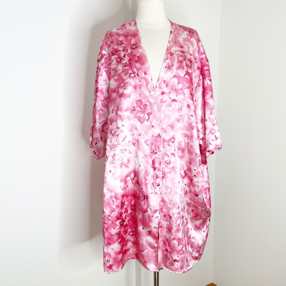 Secret Treasures Pink Floral Satin Robe 2X Sleepwear Wrap Loungewear
